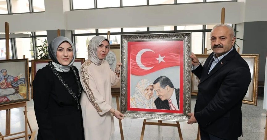 Anneliği resimlerde anlattılar