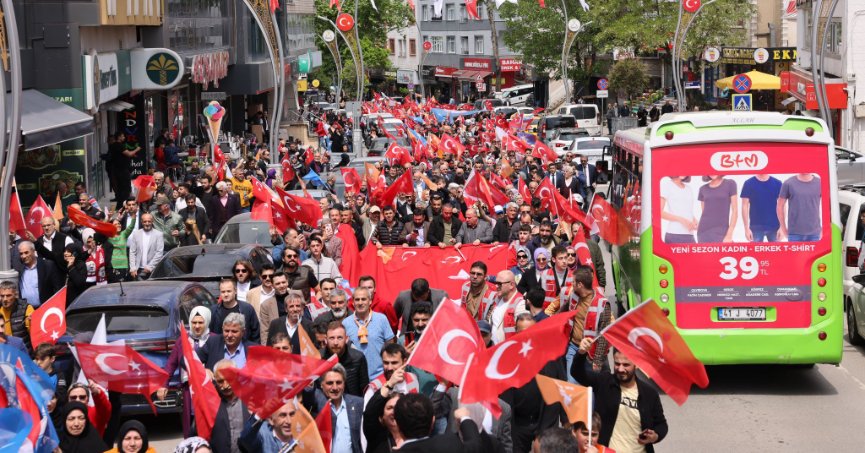 Kocaeli, Türkiye Yüzyılı’na yürüdü;  AK Parti’den ilçelerde gövde gösterisi