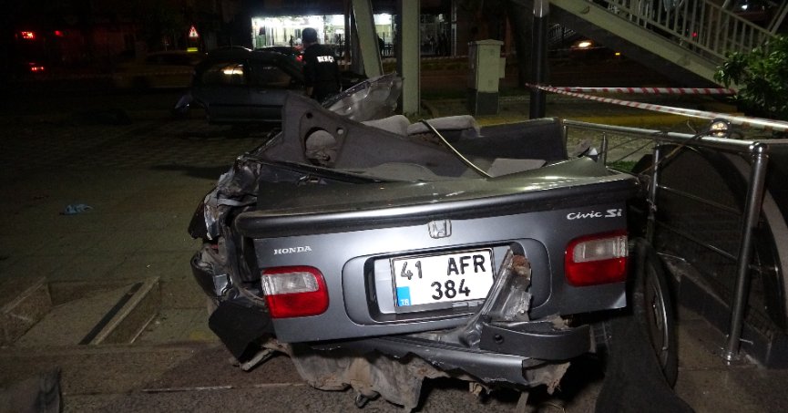 Makas atarken kontrolden çıktı, ağaca çarpıp ikiye bölündü: 1 ağır yaralı