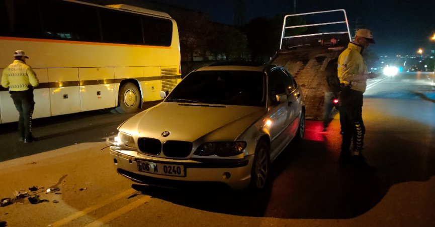 Kocaeli’de iki otomobil çarpıştı: 1 yaralı