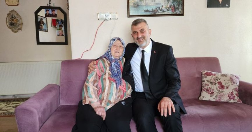 BAŞKAN SEZER’İN ANNELER GÜNÜ MESAJI