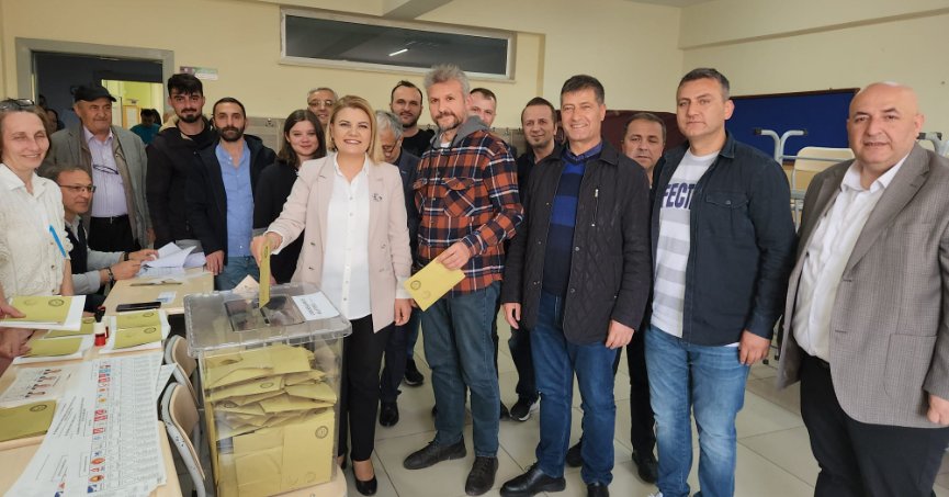 CHP Kocaeli kurmayları oy verme işlemlerini tamamladı