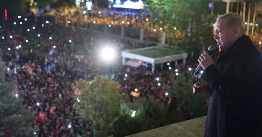 Balkon Konuşması'nda net mesaj verdi: Açık ara öndeyiz