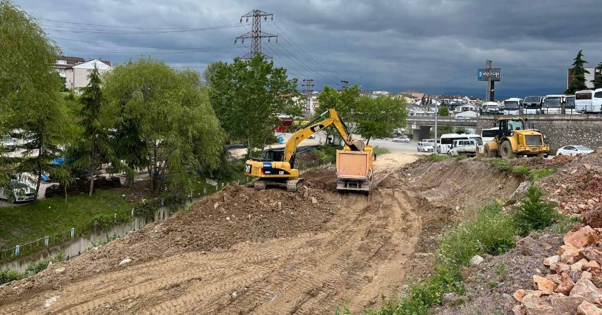 Körfez Kaşkaldere’de kavşak ve bağlantı yolları yapılıyor