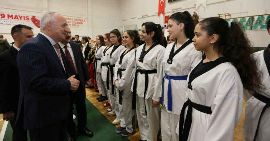 Öğrenciler en güzel performanslarını bu özel günde sergiledi