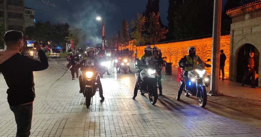 Kocaeli’de 19 Mayıs motosiklet konvoyu eşliğinde kutlandı
