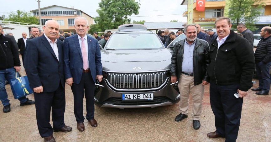 Derince'de Togg'a yoğun ilgi