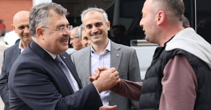 Tipioğlu: “Kılıçdaroğlu hilal bıyık da  bıraksa, HDP ile işrbiliğini örtemez”