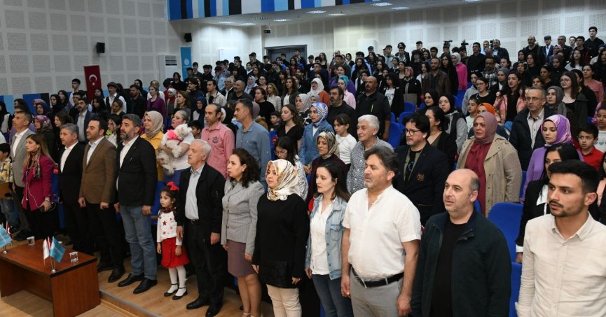 Başiskele'de 19 Mayıs Atatürk'ü Anma, Gençlik ve Spor Bayramı Coşkusu