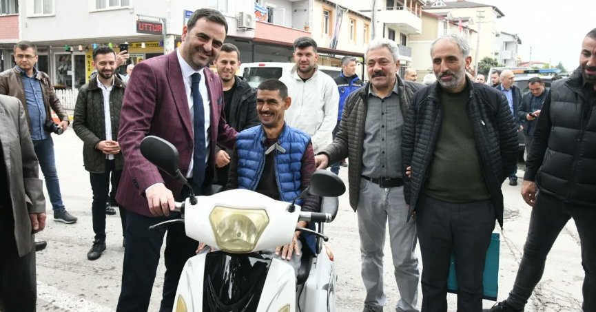 Başkan Özlü'den Engelli Hemşehrisine Anlamlı Jest