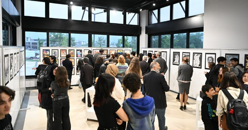 Genç yeteneklerin sergisi ilgi gördü