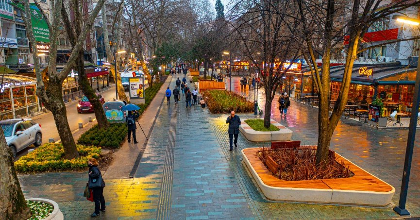 Cumhuriyet Bulvarı Yapı Dergisi’nde