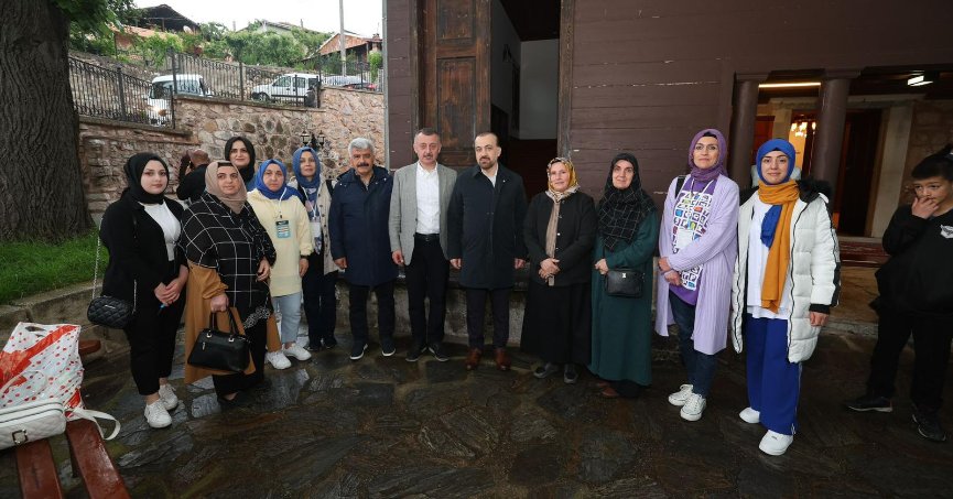 AK Parti, fethin sembolü,  Orhan Camii’nde güne başladı
