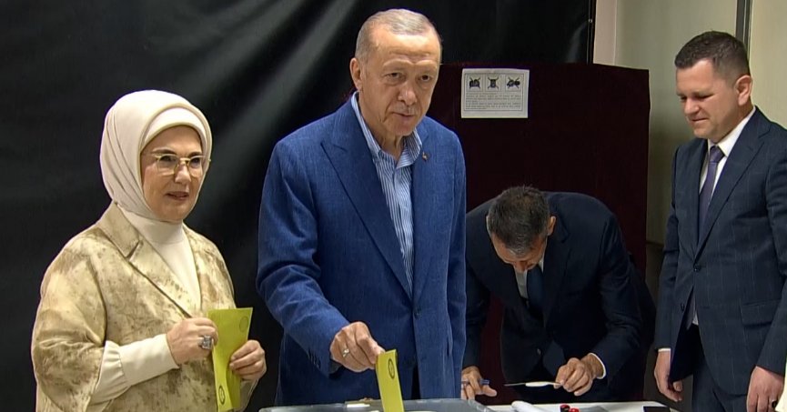 Cumhurbaşkanı Erdoğan oyunu Üsküdar'da kullandı