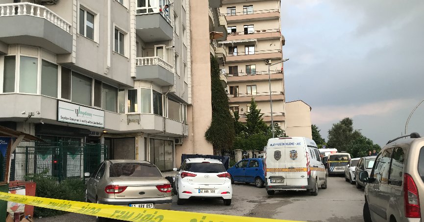 Temizliğe gittiği evde balkondan düşerek hayatını kaybetti