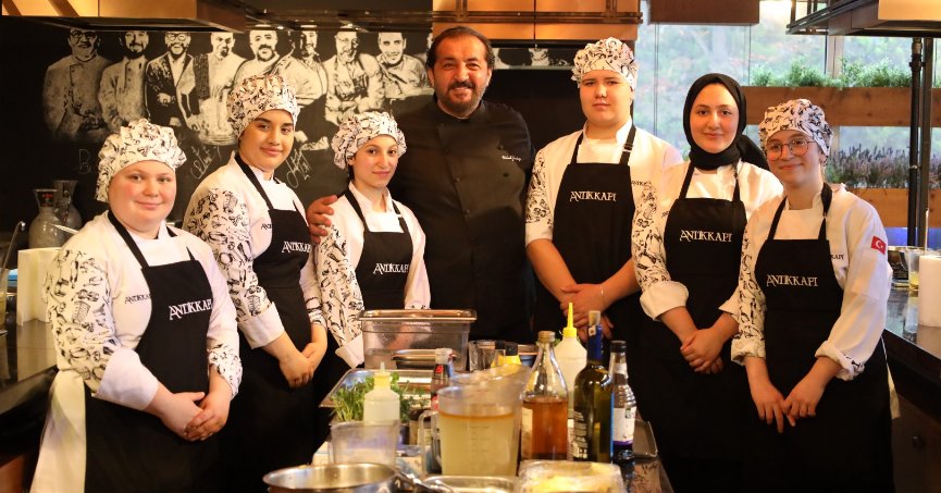 Geleceğin şeflerine ünlü şeflerden eğitim
