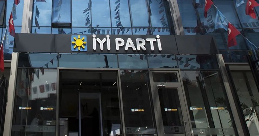 6'lı masa sona erdi! İYİ Partili Uğur Poyraz 'seçim bitti' diyerek açıkladı