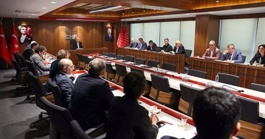 CHP’de MYK toplantısı sona erdi: MYK üyeleri topluca istifa etti