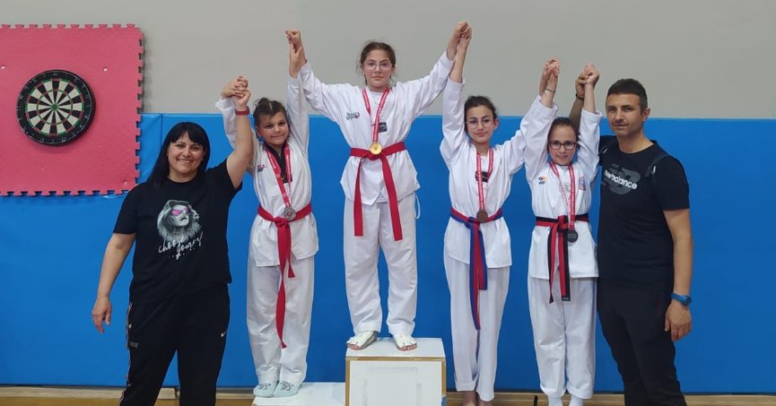 Körfezli miniklerden büyük başarı