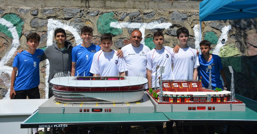  Lise öğrencileri bir yıl boyunca emek verdi: Bu maket statta yok yok