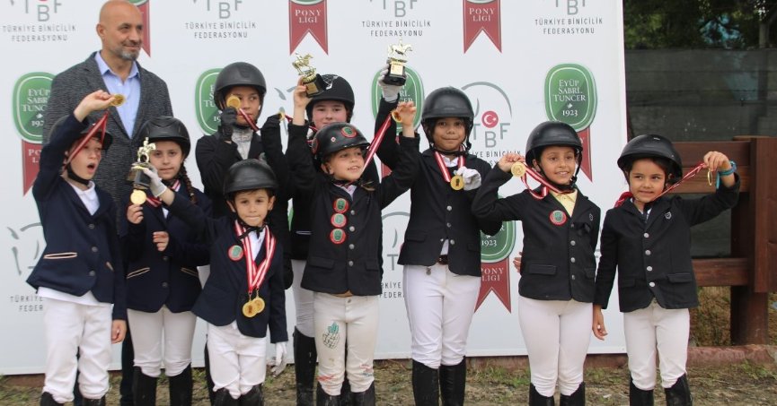 Küçük biniciler nefes kesti