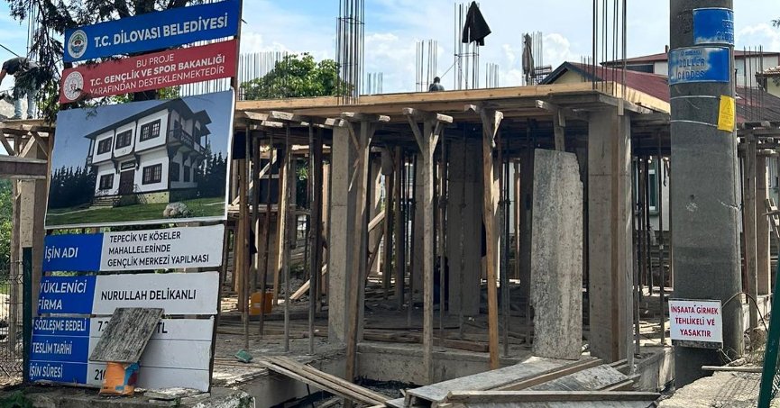 Tepecik Mahalle Konağı hızla yükseliyor