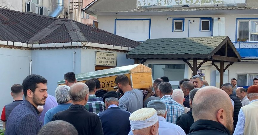 Kalbinden bıçaklanarak öldürülmüştü, son yolculuğuna uğurlandı