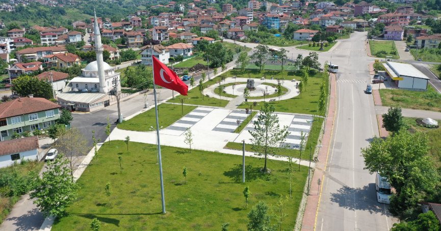 Atatürk Meydanı Başiskele’ye Çok Yakıştı