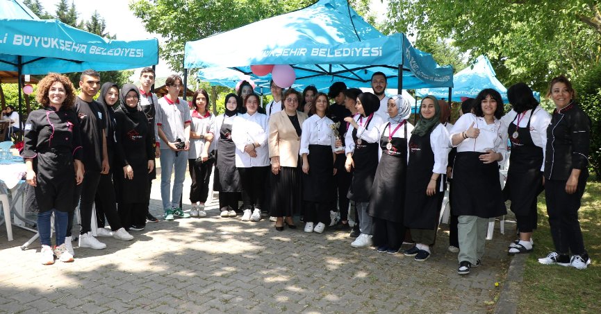 Deprem bölgesine Beyaz Kalplerden destek