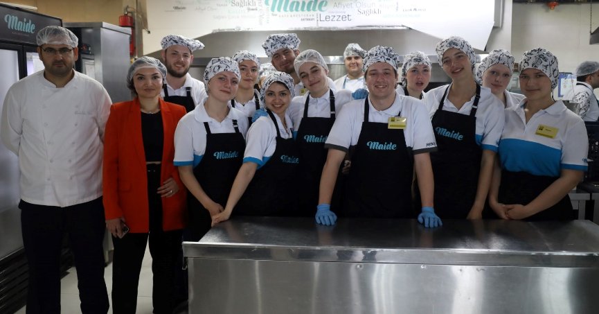 Hollandalı öğrenciler Türk Mutfağını Kocaeli’de öğreniyor