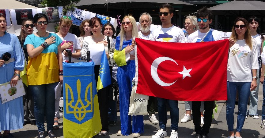 Ukraynalılar ülkelerindeki hidroelektrik santralinin vurulmasına sessiz kalmadı