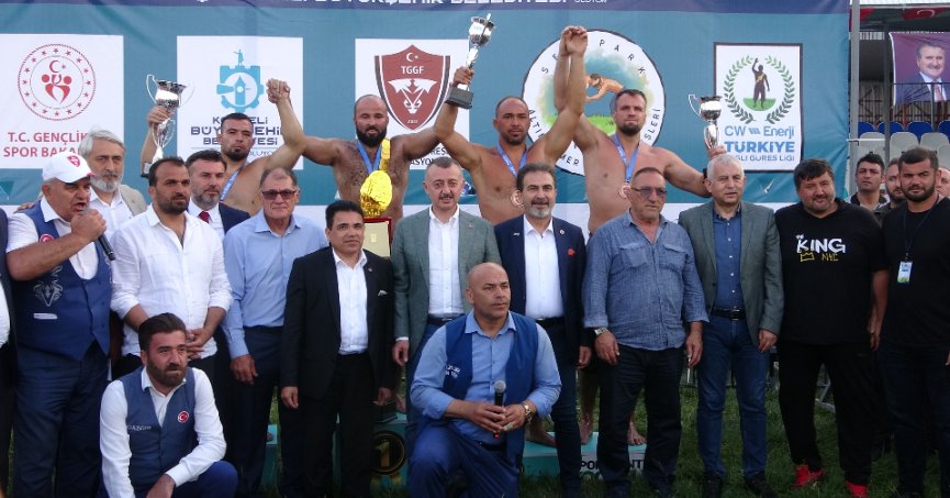 Seka Park Altın Kemer Yağlı Güreşleri'nde başpehlivan Orhan Okulu oldu