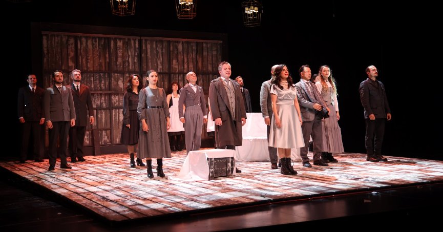 Vişne Bahçesi, İstanbul AKM’den tam not aldı