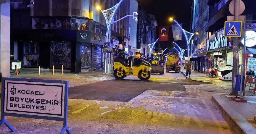 İzmit Alemdar Caddesi asfaltlandı