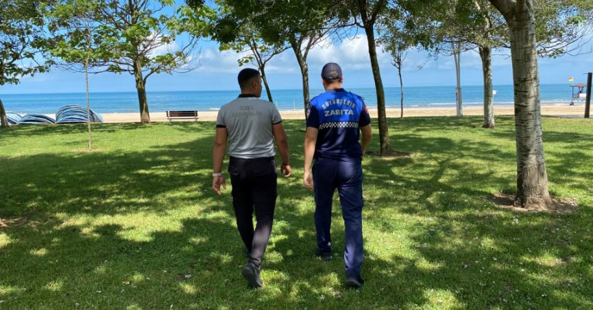 Büyükşehir Zabıta plajlarda görev başında