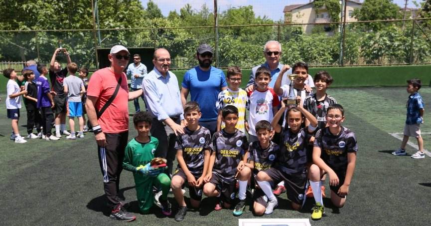Derince’de Futbol Şöleni