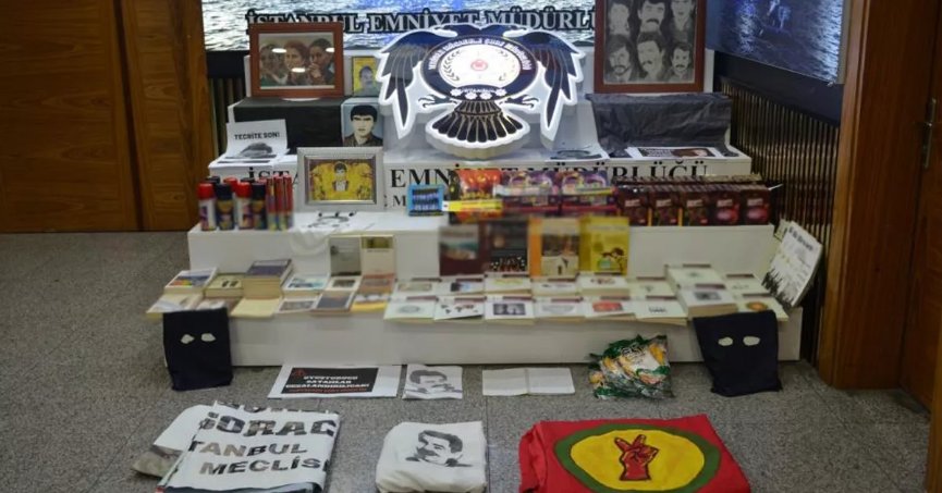 HDP'nin binasına operasyon! Terör elebaşı Öcalan'ın posterleri çıktı