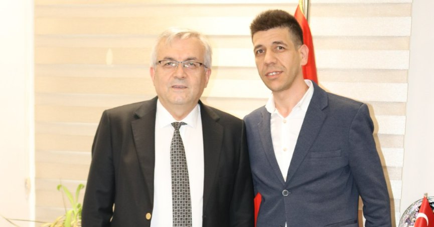 ÖZ SAĞLIK İŞ KOCAELİ ȘUBESİNE ADAYLIĞINI AÇIKLAYAN SEZER ÇALIŞMALARA BAŞLADI