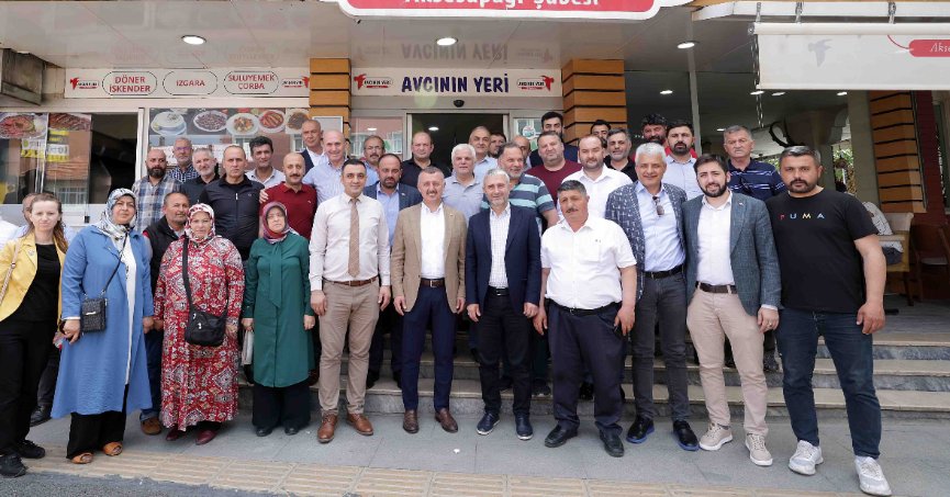 Başkan Büyükakın, Gebze’de Akse sapağı esnafıyla buluştu