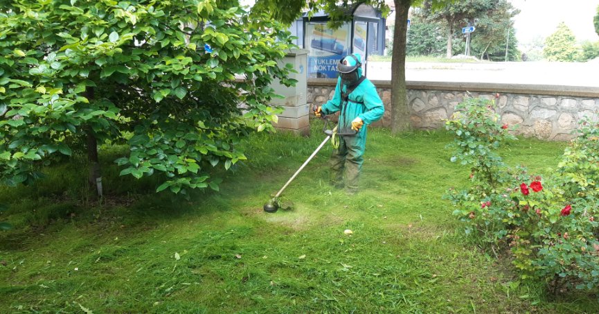 Başiskele’nin Yeşil Alanlarında Çalışmalar Tam Gaz Sürüyor     