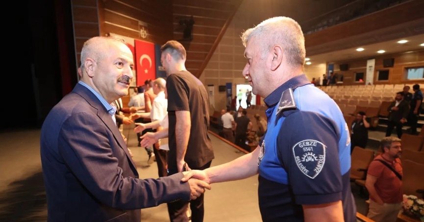 Başkan Büyükgöz'den belediye personeline müjde