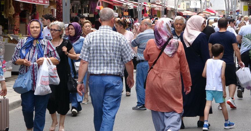 Kocaeli'de bayram alışverişi yoğunluğu