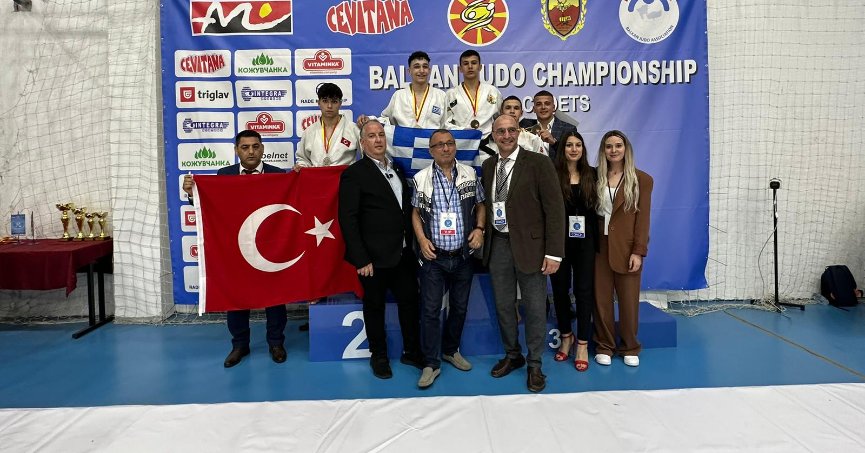 Kağıtspor, Avrupa’nın her kulvarında şampiyon