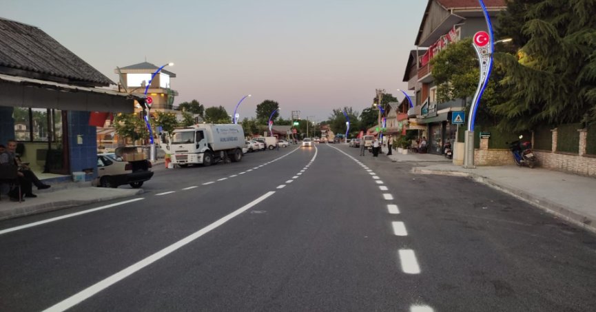 Büyükşehir, Başiskele Kullar Karamürsel Caddesinde yol çizgileri de çekildi