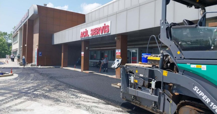 Kandıra Devlet Hastanesi acil girişi ve çıkışı asfaltlandı