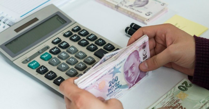 Memur maaşlarına yeni zam talebi!