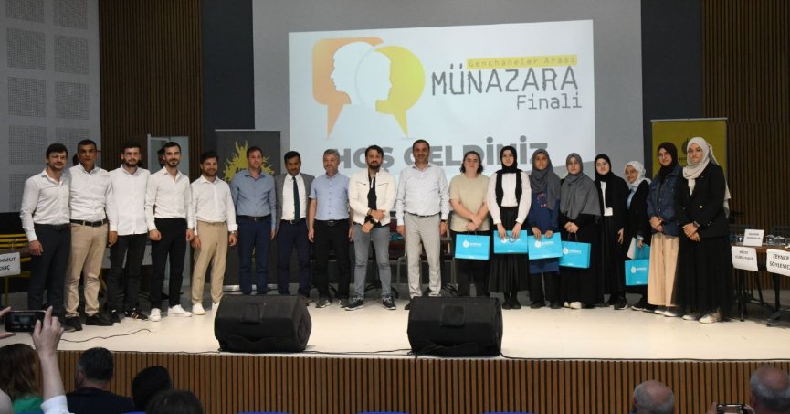 Münazara Yarışmasının Kazananları Belli Oldu
