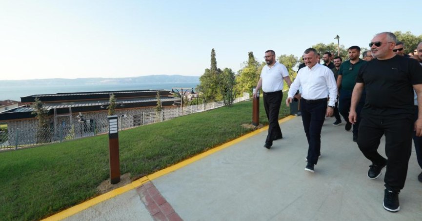 Başkan Büyükakın: Karamürsel’e cennet gibi bir alan kazandırdık