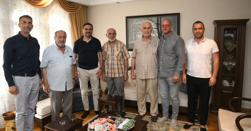 Başkan Özlü’den Hacı Ziyaretleri