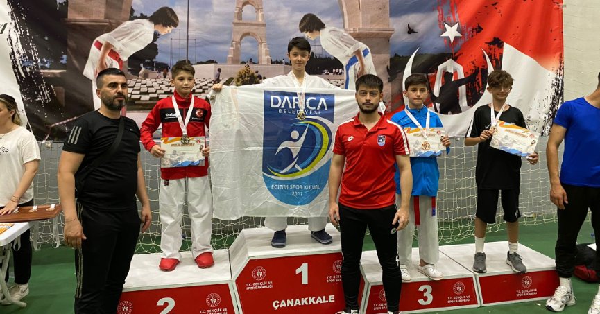 Darıca'nın genç sporcuları fırtına gibi